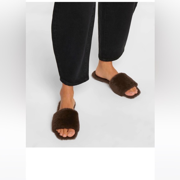 NEW!  Aeyde Anna Shearling Slides -6.5 - Picture 2 of 10